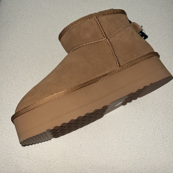 Xiakolaka Women's Classic Platform Mini Boots Winter Suede Anti-Slip Ankle.  NWT - Picture 9 of 13